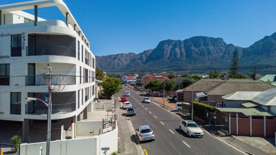 2 Bedroom Property for Sale in Claremont Western Cape